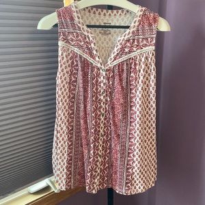 Sleeveless summer top